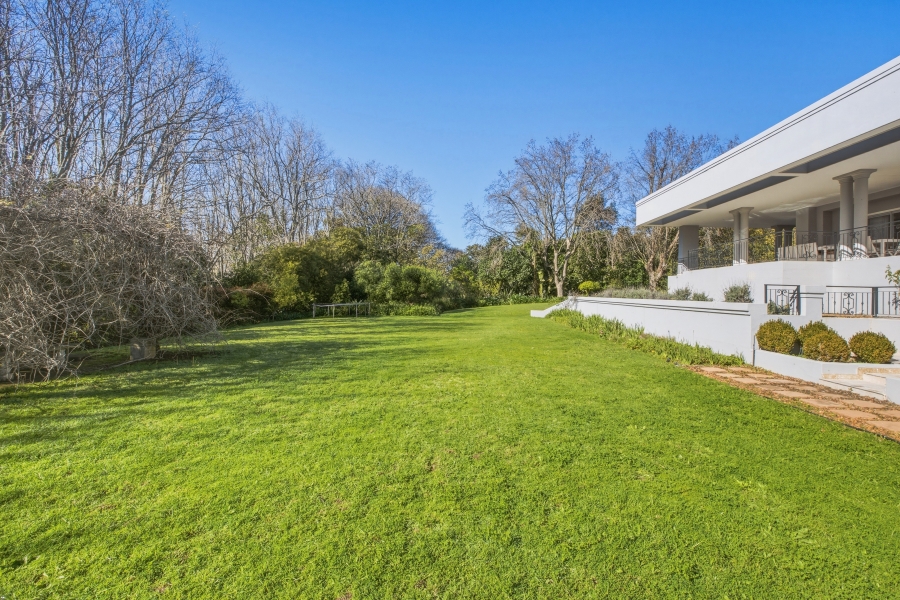 9 Bedroom Property for Sale in Constantia Western Cape